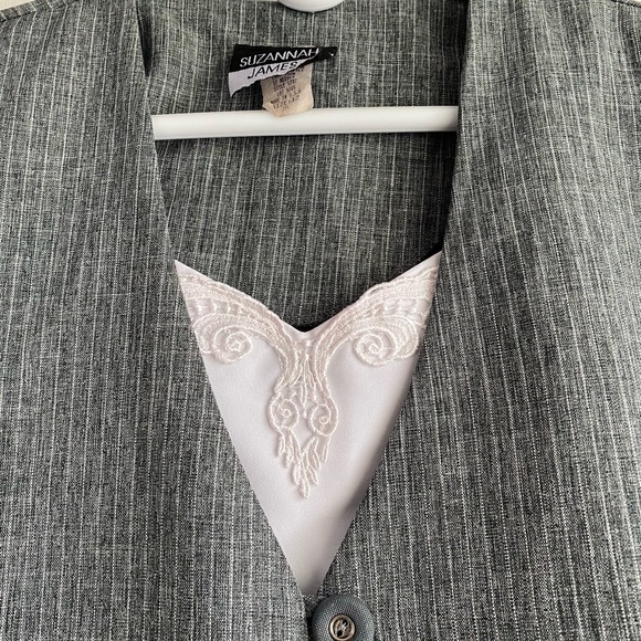 set of clothes - Picture 9 of 13